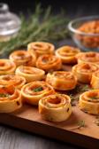 Mini-Pizzaschnecken - Perfektes Fingerfood für Büro und Geburtstag