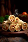 Mini Wrap-Rollen mit Frischkäsefüllung