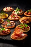 Mini-Pizza-Snacks - Perfektes Italian Fingerfood