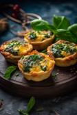 Mini Quiches mit Schinken und Spinat