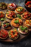 Vegane Mini-Pizzen - Schnelles Fingerfood zum Mitnehmen